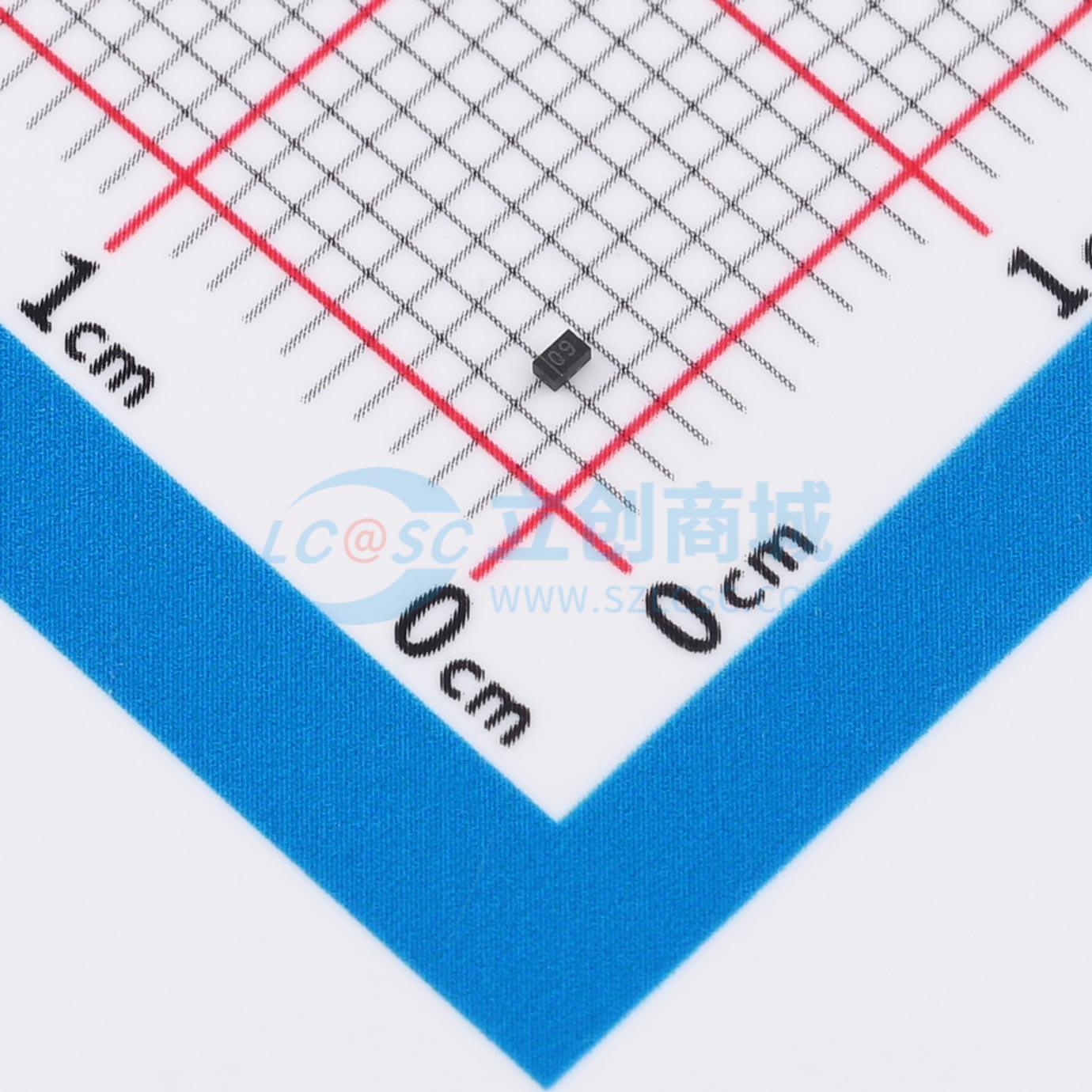 DESD30VF1BL-7B实物图