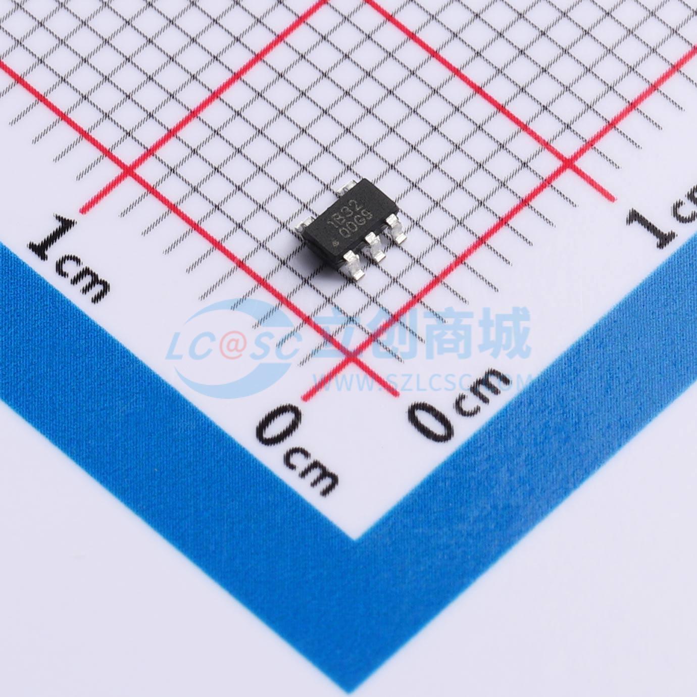 点击查看大图 CJ74AHCT1G32M5N实物图