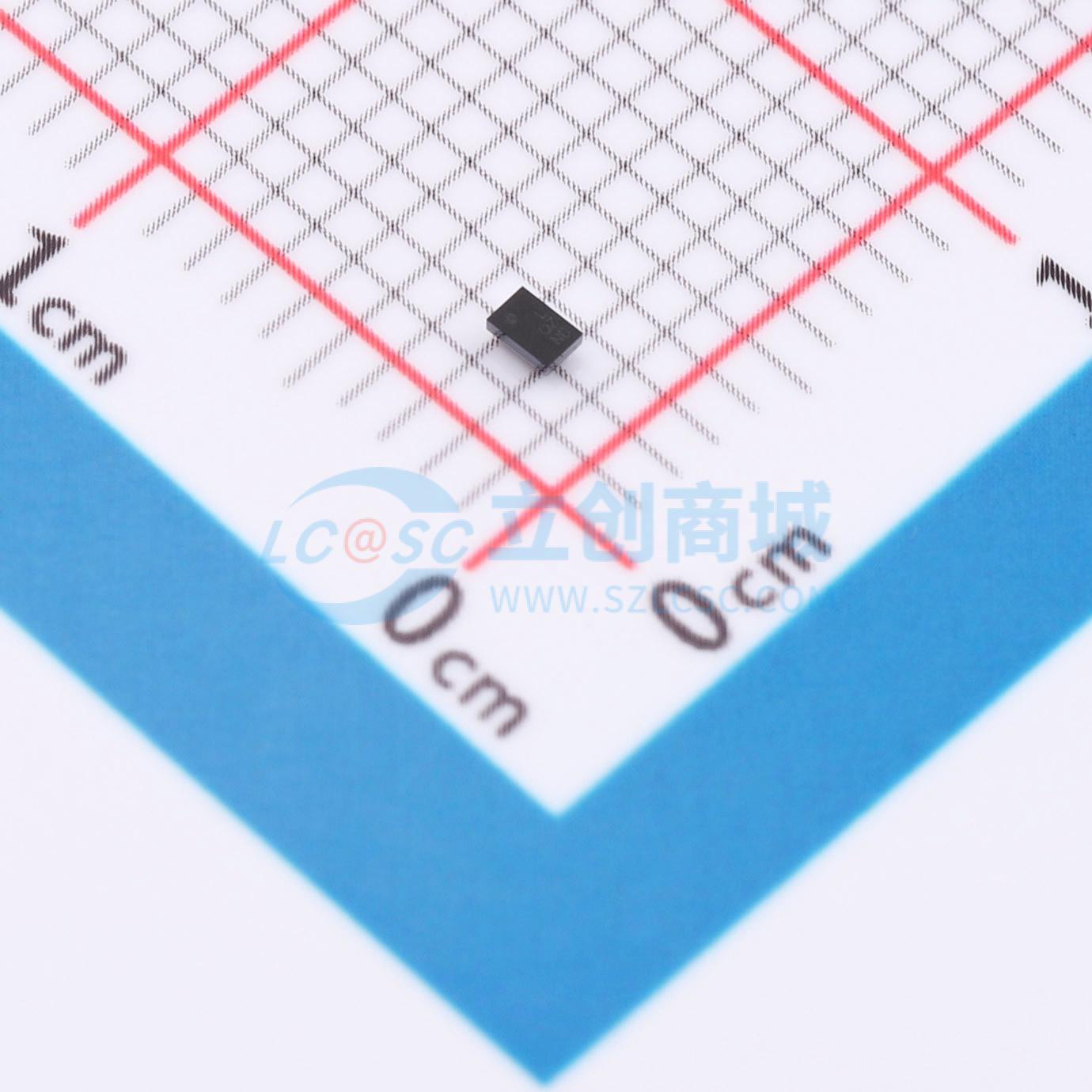 点击查看大图 ADCMP380-2ACBZ-RL7实物图