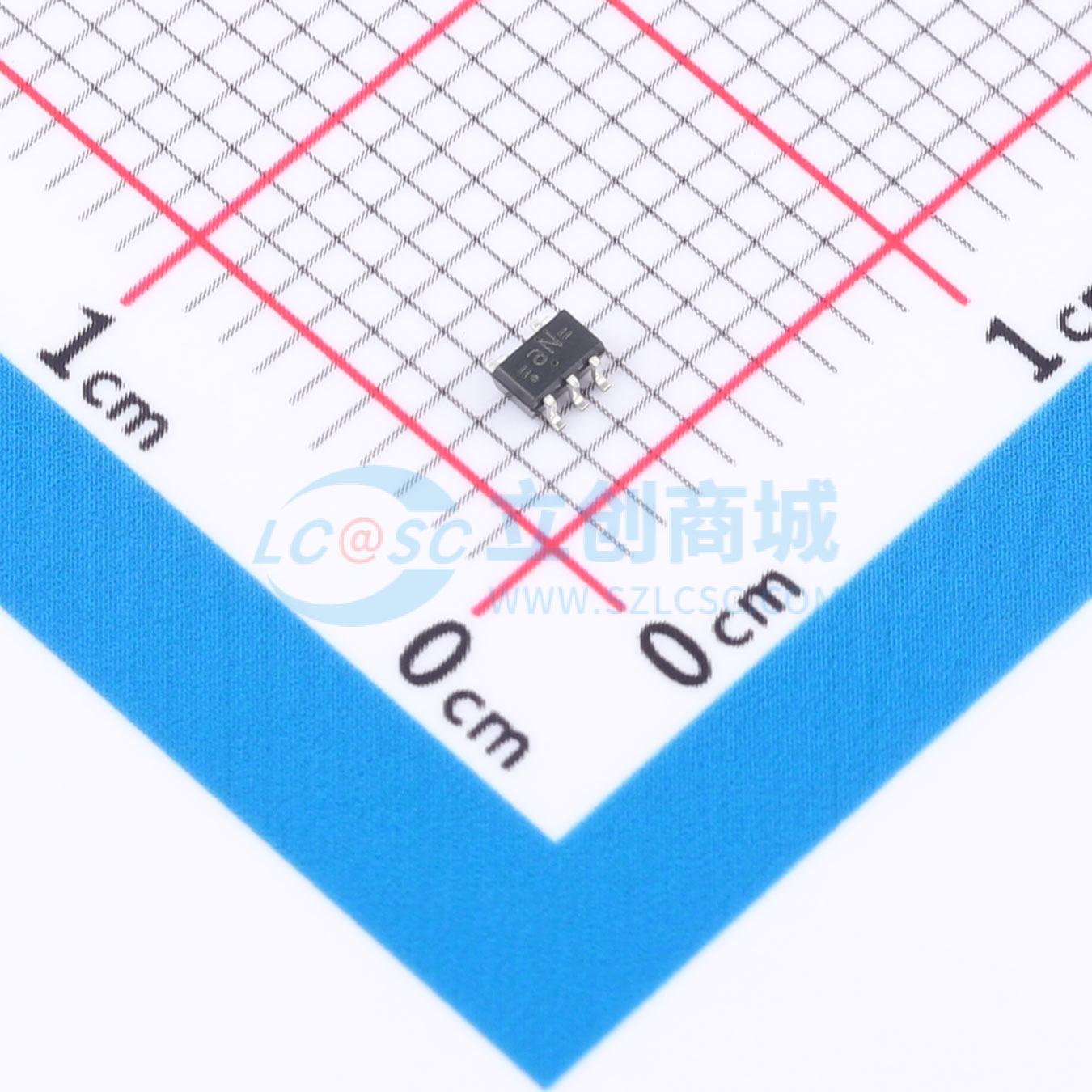 点击查看大图 74AUP1G34GW-Q100H实物图