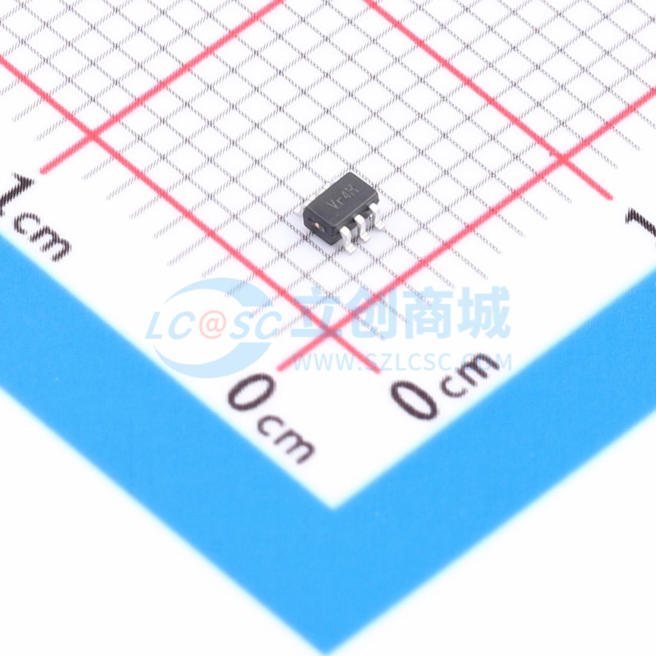 点击查看大图 74LVC2GU04GW实物图