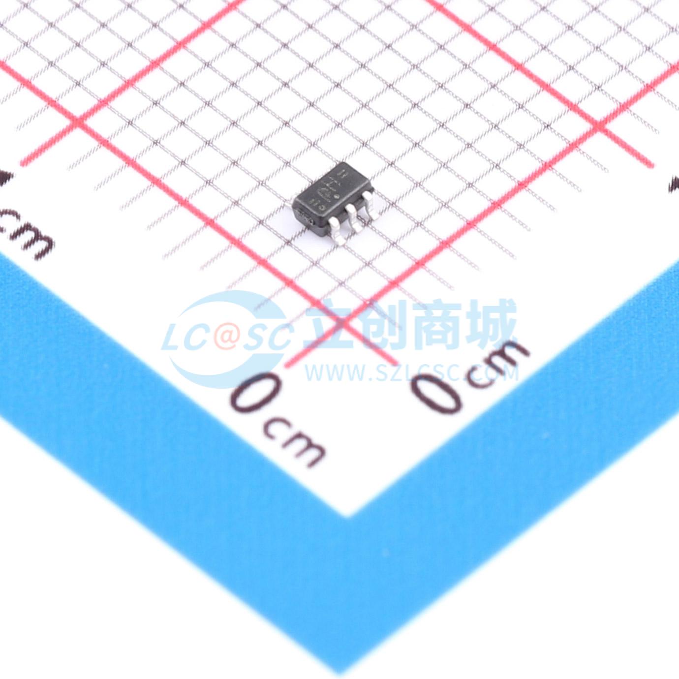 点击查看大图 74AUP1G86GW-Q100H实物图